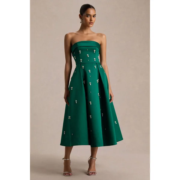 Sylvette | Robe mi-longue patineuse en satin vert foncé à encolure bandeau