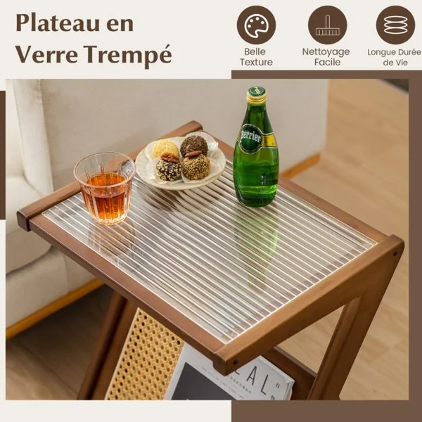Table d'Appoint Boho avec Porte-revues Table de Chevet Polyvalente en Bambou avec Plateau en Verre Trempé Table d'Appoint en Forme de Z avec Étagère en Rotin Café