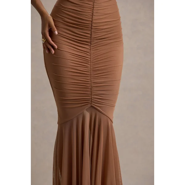 Talisa | Robe Longue Mocha Froncée Style Sirène à Ourlet en Tulle