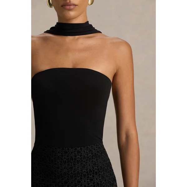 Tamala | Robe mi-longue noire à col montant avec jupe en dentelle