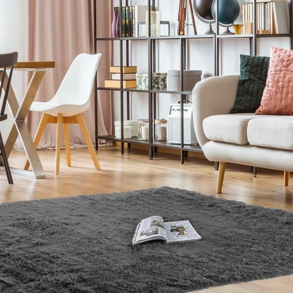 Tapis de Salon Shaggy 180 x 120 CM Peluche en Fibre de Polypropylène Souple Tapis Antidérapante Gris Foncé