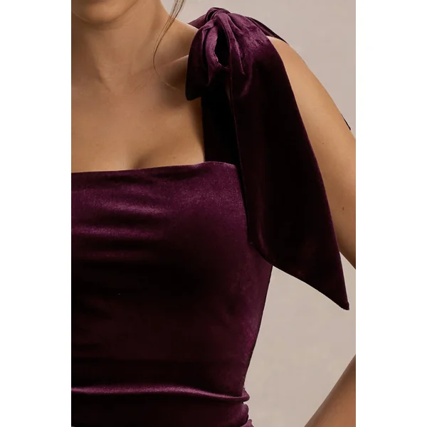 Tarna | Robe mi-longue en velours violet avec noeud sur les bretelles