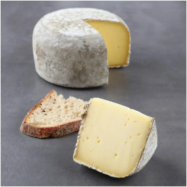 Tommette de Yenne au lait cru 30%MG