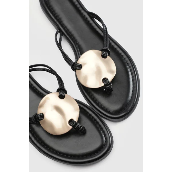 Tongs À Détail De Quincaillerie Dorée