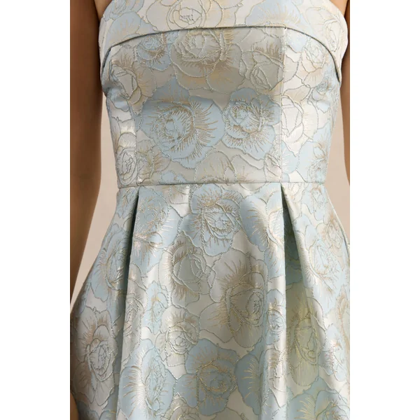 Tori | Robe mi-longue patineuse bandeau en jacquard bleu poudré