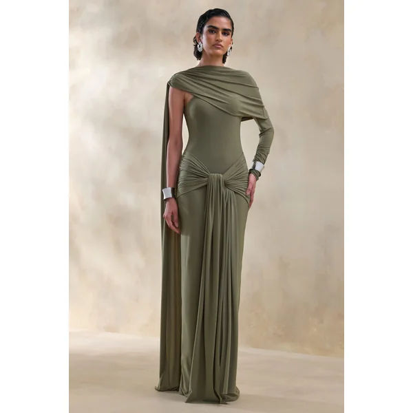 Trisara | Robe longue olive à encolure asymétrique avec détails froncés et écharpe