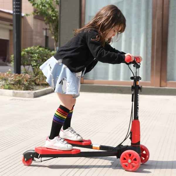 Trottinette enfant 4 Roues Trottinette lumineuse pliable hauteur réglable Capacité 50 kg 82x31x72-84cm Rouge