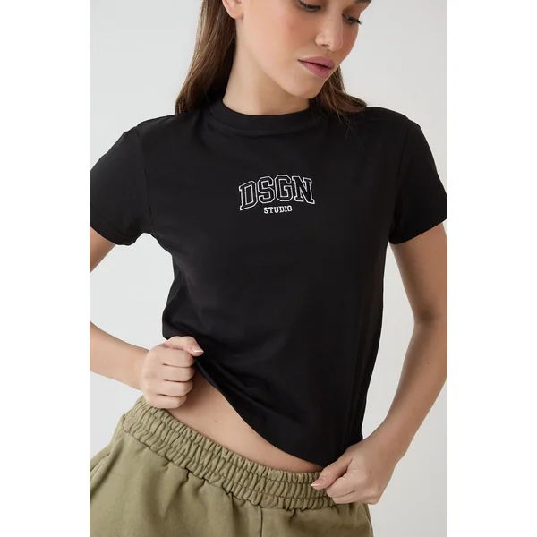 T-shirt Court Brodé Dsgn Studio