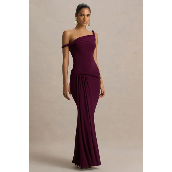 Tulisa | Robe longue bordeaux à encolure asymétrique avec manches torsadées et détails froncés