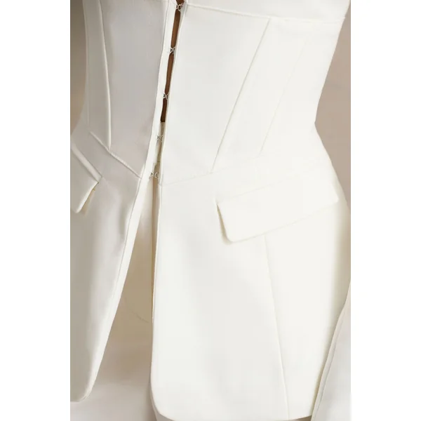 Unbeaten | Veste blazer blanche ajustée à corset