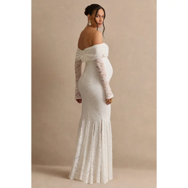 Valleria | Robe longue de maternité en dentelle blanche à décolleté Bardot