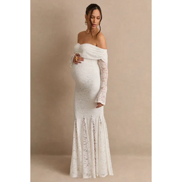 Valleria | Robe longue de maternité en dentelle blanche à décolleté Bardot
