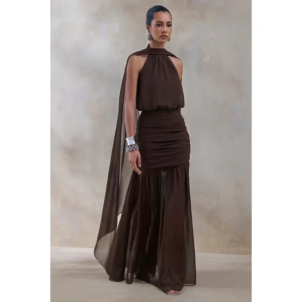 Veronique | Robe longue brune à encolure dos-nu