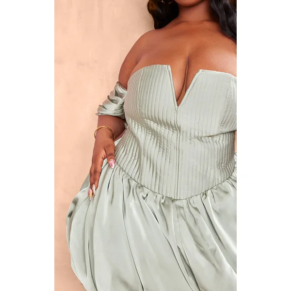 Vert Sauge Robe Droite Grande Taille En Satin Rose Avec Épaules Dénudées Et Volume Bouffant