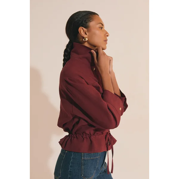 Veste casual avec détails boutonnés argentés