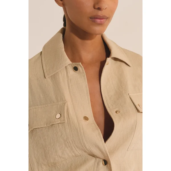 Veste casual avec détails boutonnés argentés