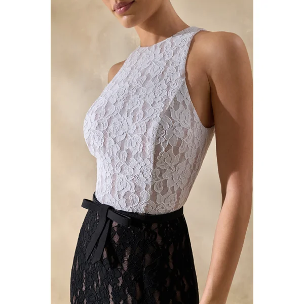 Vionna | Robe mi-longue noire et blanche en dentelle à col haut avec détail ceinture à nœud