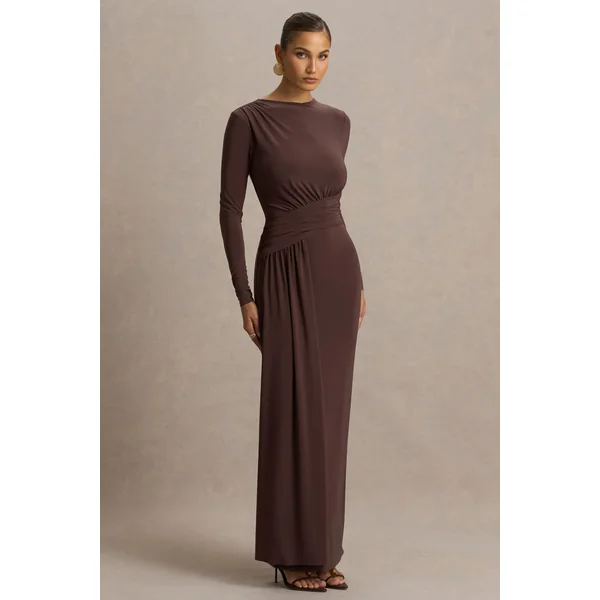 Virelle | Robe longue marron à encolure bateau et taille tombante
