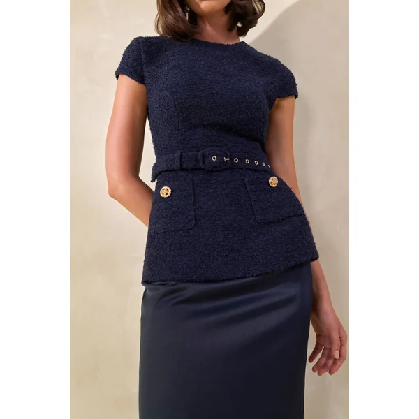 Whispera | Robe longue bleu marine à encolure ronde avec jupe en satin et détails de poches