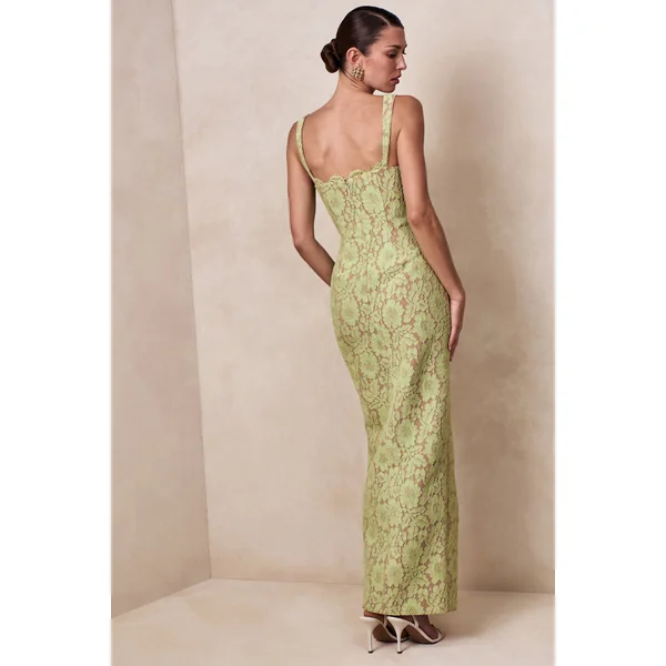 Zarisse | Robe longue en dentelle verte à encolure carrée
