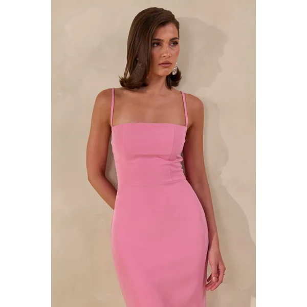 Zavira | Robe longue rose à encolure carrée
