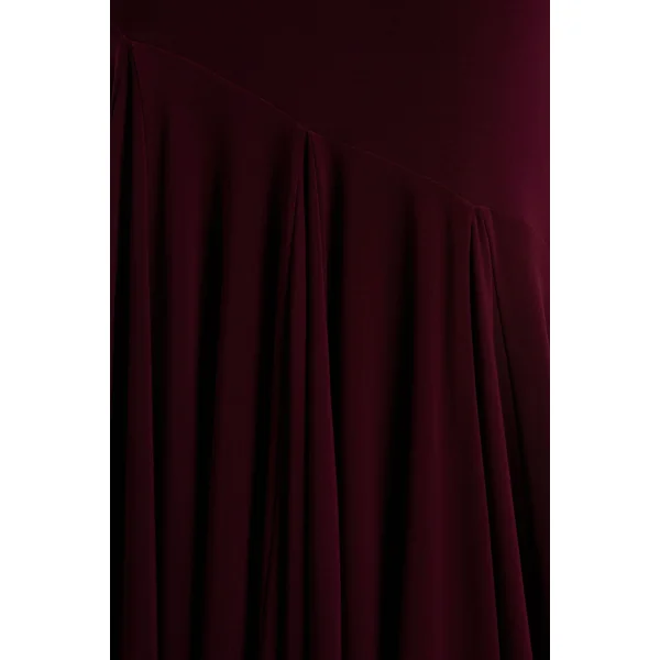 Zya | Robe longue sirène prune foncé à encolure asymétrique